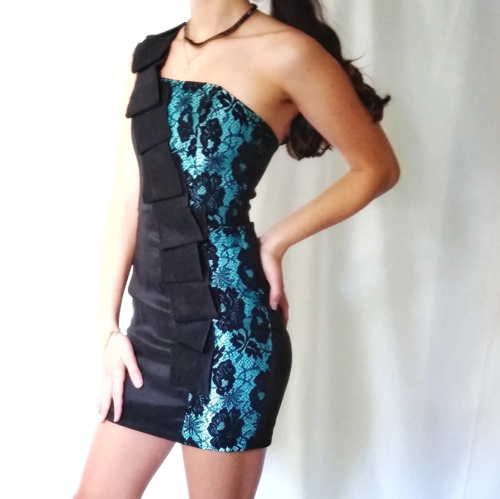 Vintage Jessica McClintock Lace Mini Dress